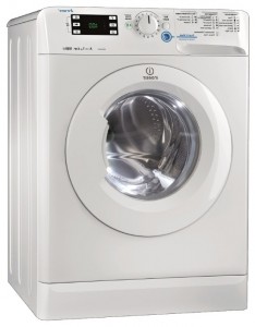 Máquina de lavar Indesit NWSK 61051 Foto